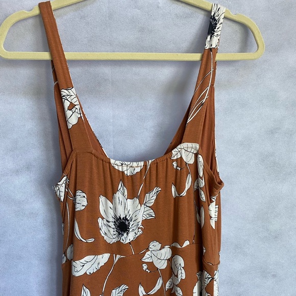 Ruffled Floral Midi Dress - Picture 12 of 14